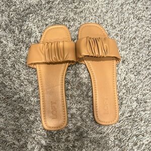 Loft sandals size 10